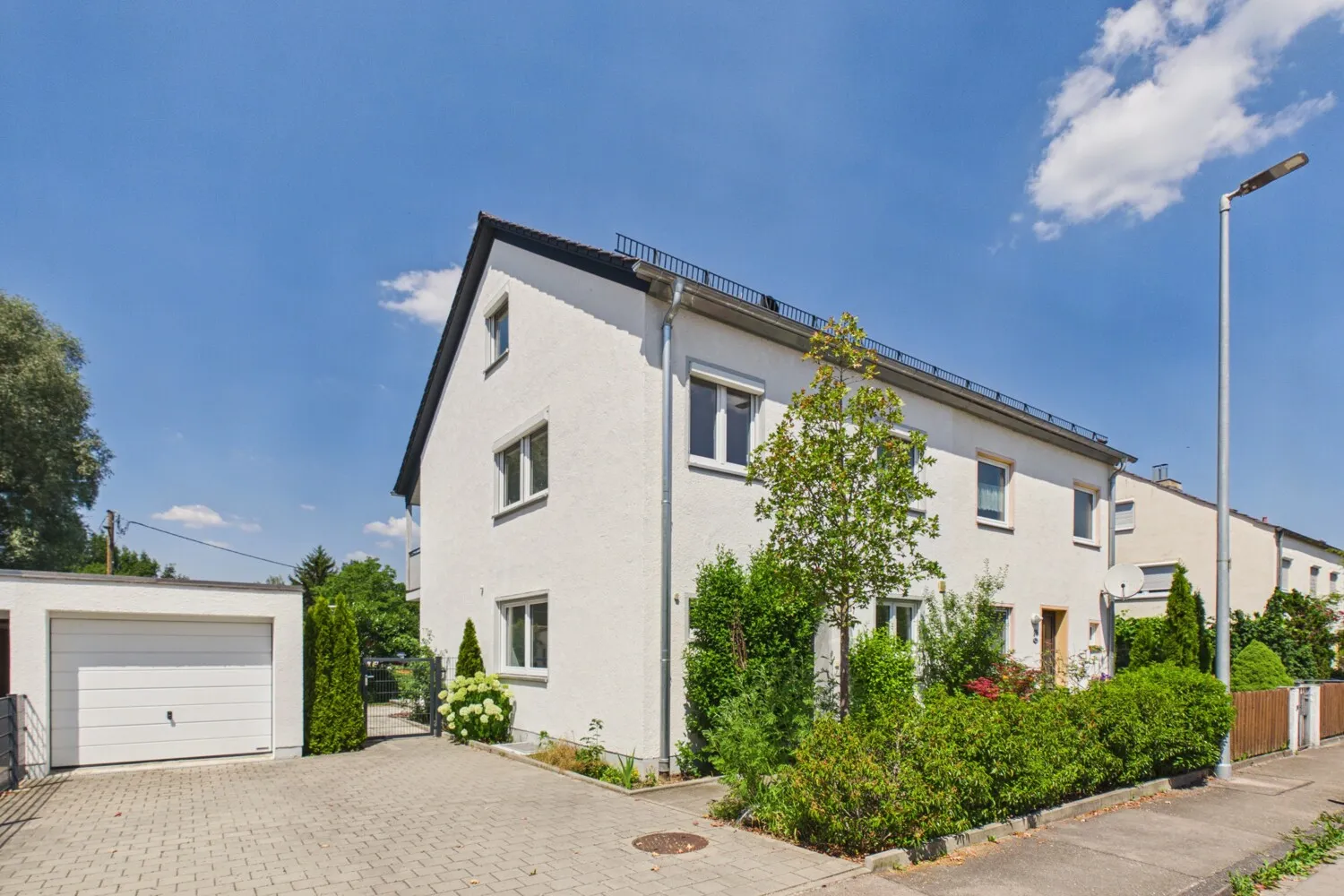 Ein Zuhause zum Ankommen – stilvoll modernisiert und sofort bezugsbereit