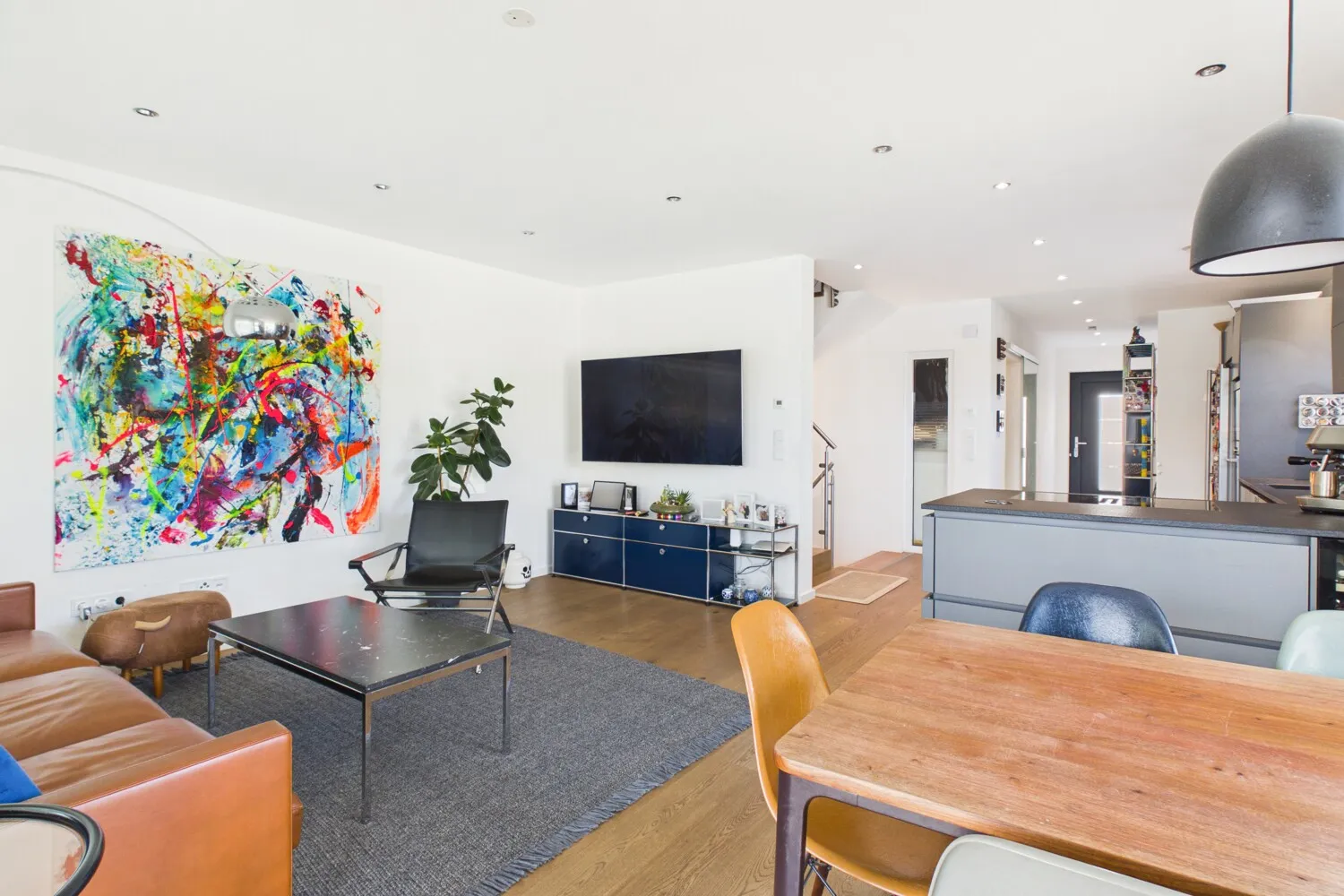 Modernes Familienhaus mit Wintergarten, 3 Bädern in ruhiger Lage