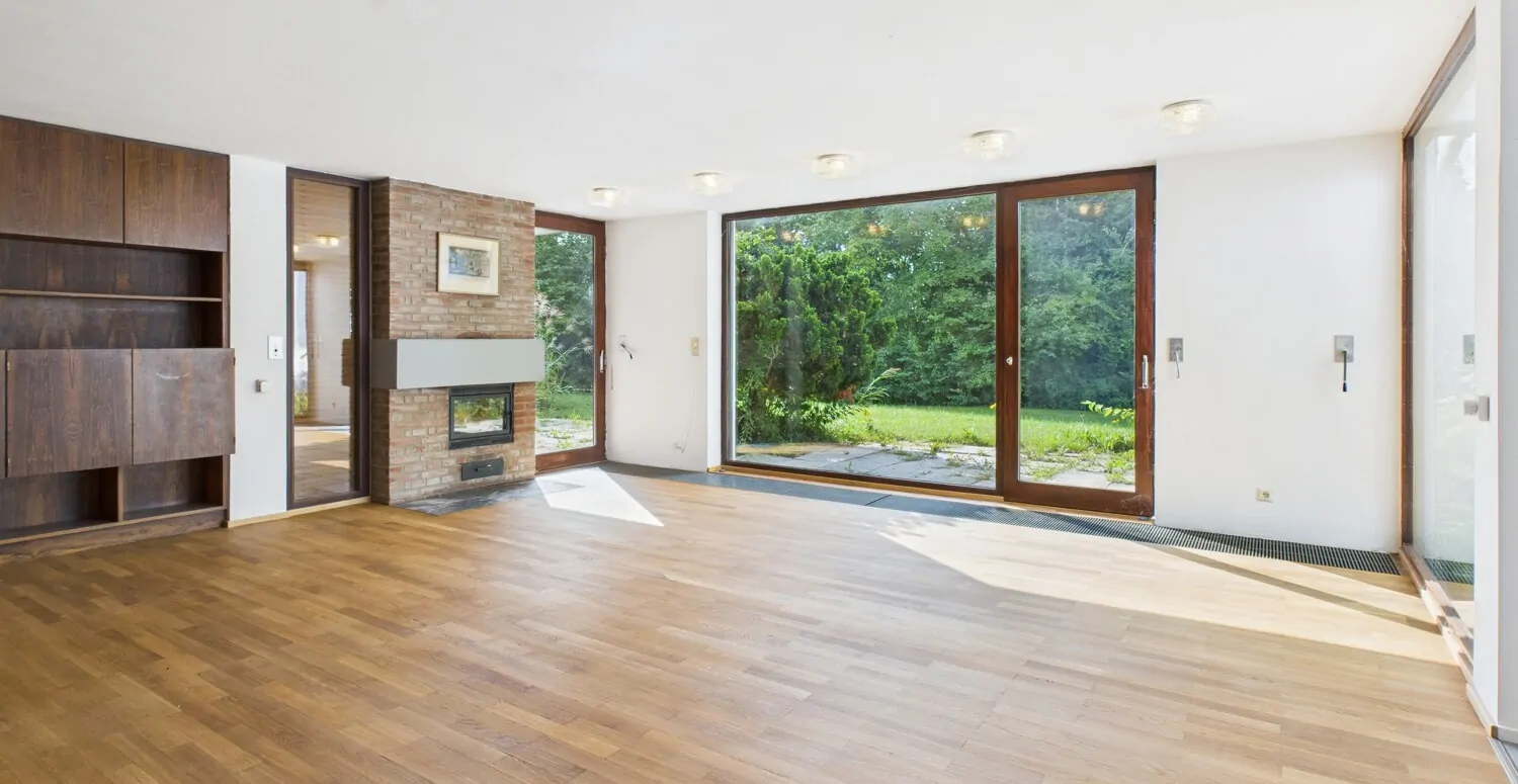 Großzügiges Architektenhaus auf Traumgrundstück in begehrter Lage von Stadtbergen