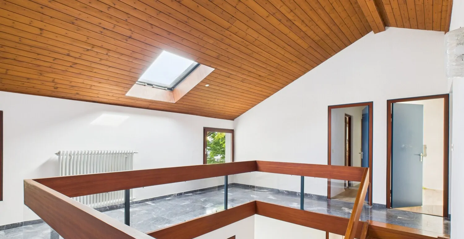 Großzügiges Architektenhaus auf Traumgrundstück in begehrter Lage von Stadtbergen