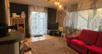 von_poll_real_estate_property_26122009_image_2