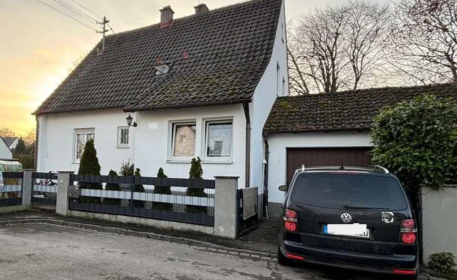 Charmantes Einfamilienhaus mit großem, teilbarem Grundstück in ruhiger Sackgassenlage