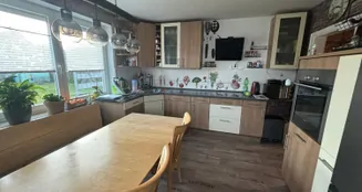 von_poll_real_estate_property_26122009_image_3