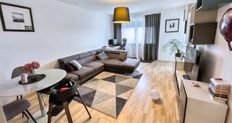 von_poll_real_estate_property_25122101_image_0
