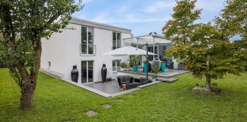 von Poll Immobilien GmbH