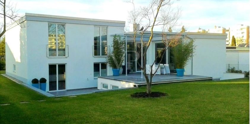 von Poll Immobilien GmbH