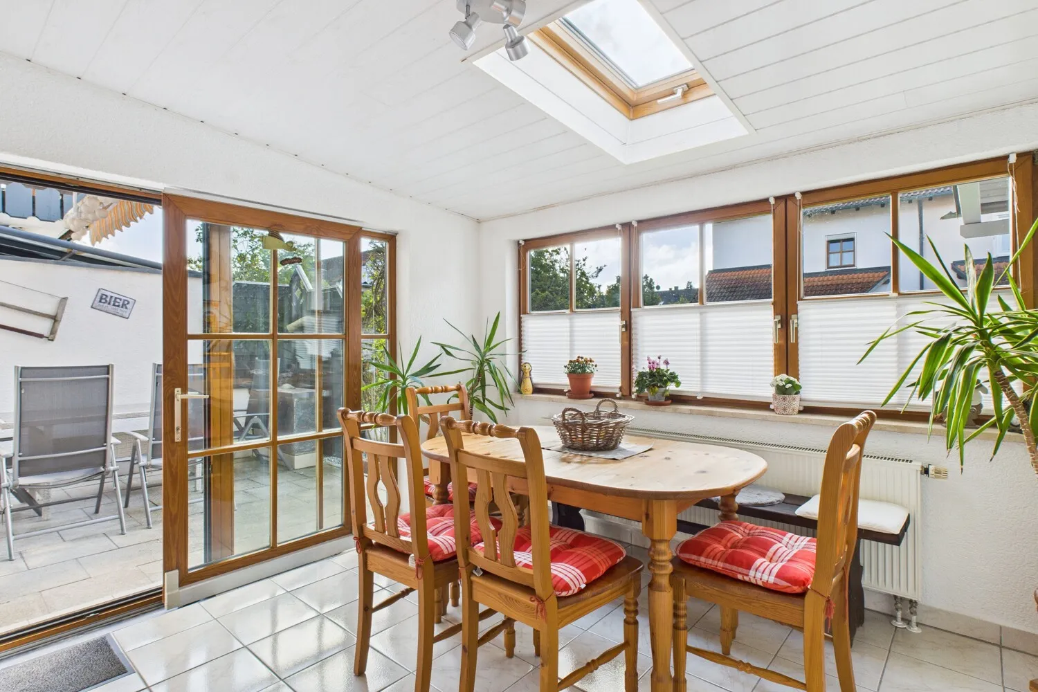 RESERVIERT: Ruhig und familienfreundlich wohnen in großzügiger Doppelhaushälfte