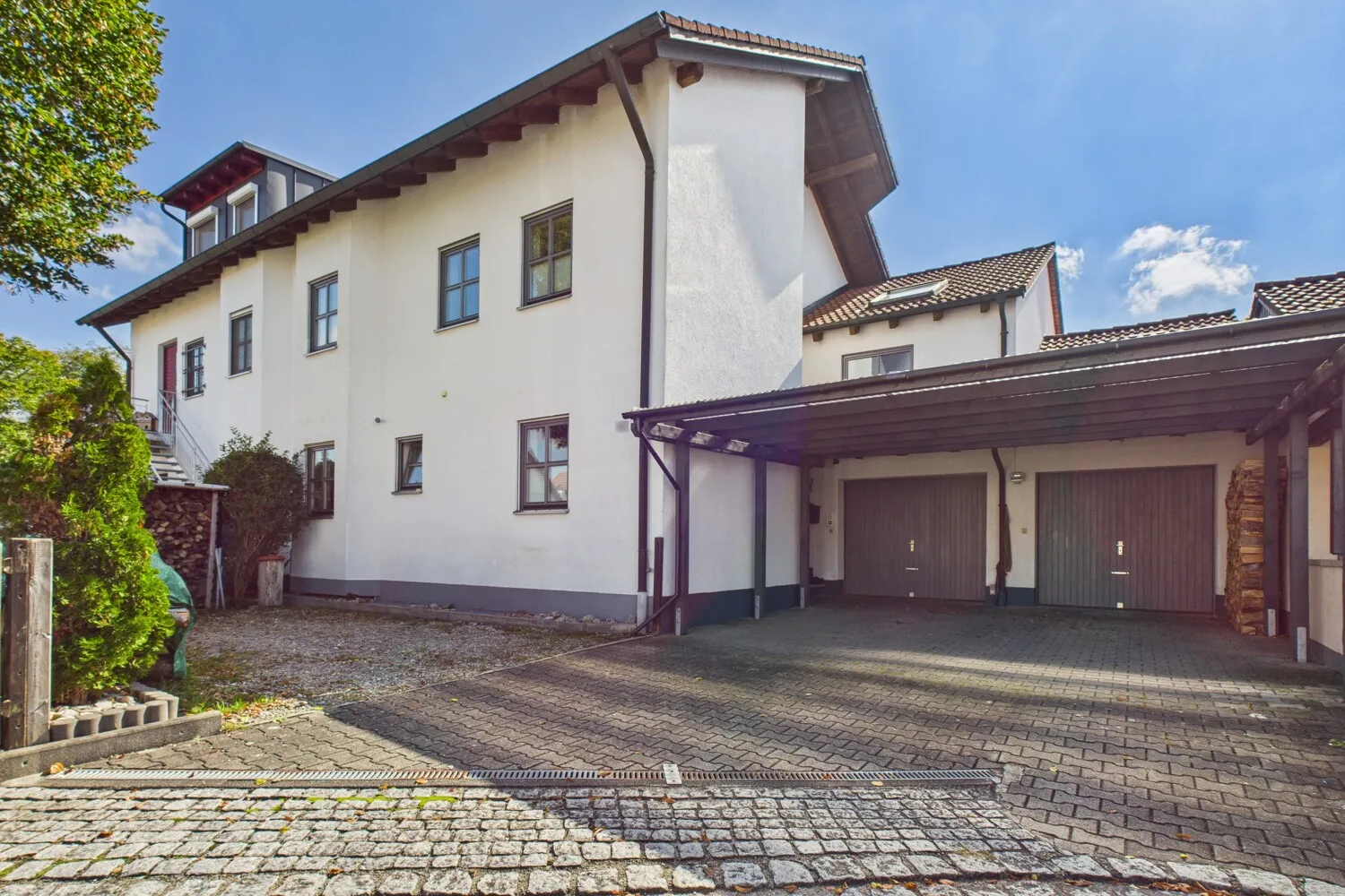 RESERVIERT: Ruhig und familienfreundlich wohnen in großzügiger Doppelhaushälfte