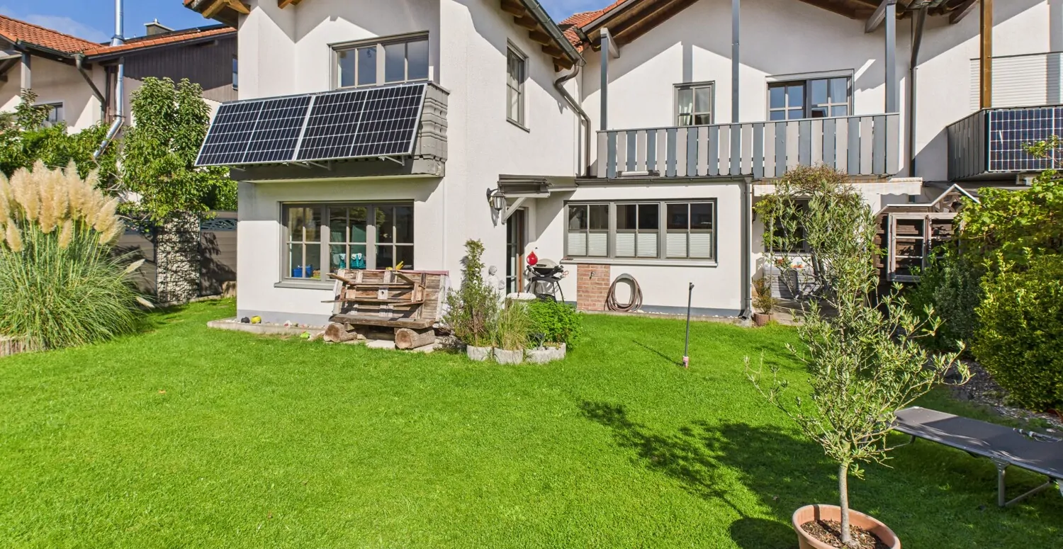 Ruhig und familienfreundlich wohnen in großzügiger Doppelhaushälfte