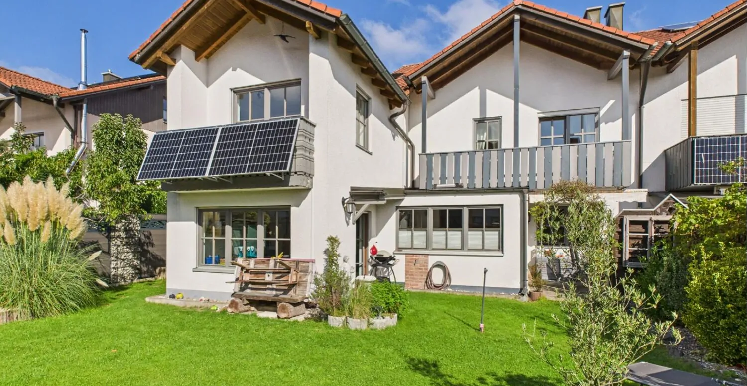 Ruhig und familienfreundlich wohnen in großzügiger Doppelhaushälfte