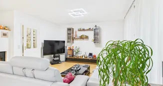 von_poll_real_estate_property_25122055_image_2