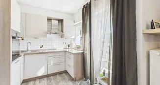 von_poll_real_estate_property_25122112_image_6