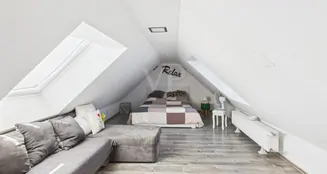 von_poll_real_estate_property_25122112_image_8