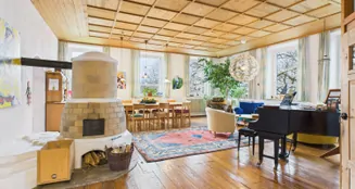 von_poll_real_estate_property_26122003_image_11