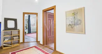 von_poll_real_estate_property_26122003_image_15