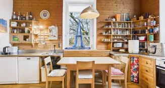 von_poll_real_estate_property_26122003_image_14