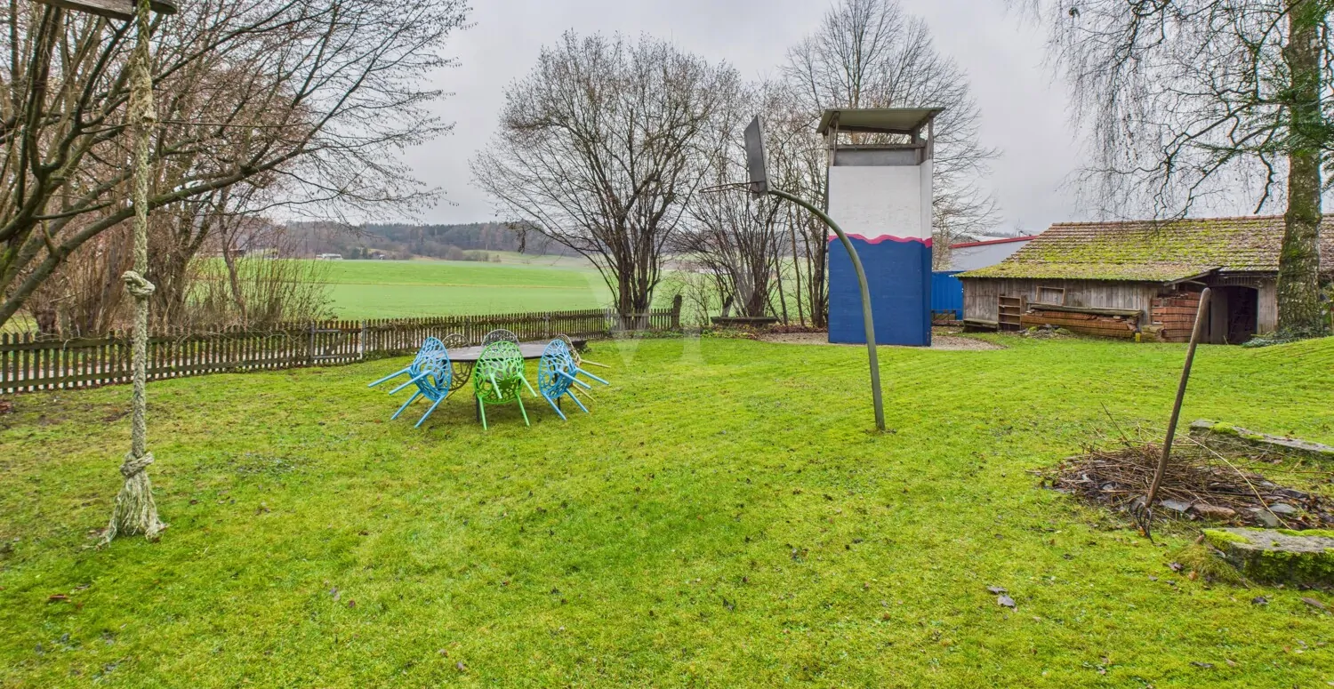 Wohnen am Ortsrand mit vielen Nutzungsmöglichkeiten