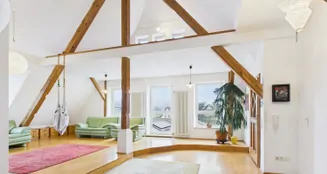 von_poll_real_estate_property_26122003_image_17