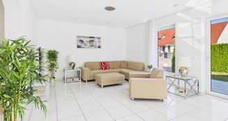 von_poll_real_estate_property_24122126_image_2