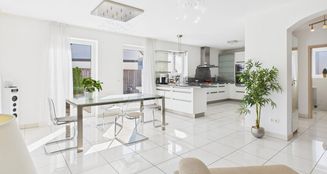 von_poll_real_estate_property_24122126_image_4