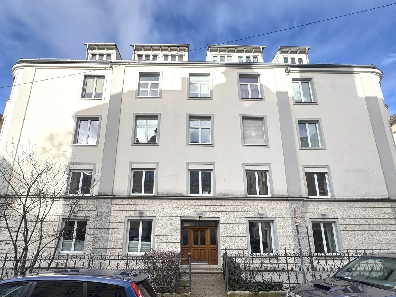 Sanierte Jugendstilwohnung im Stadtjägerviertel mit Balkon und Garten