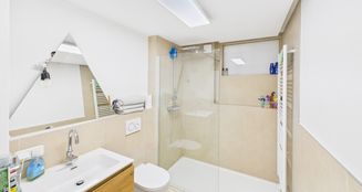 von_poll_real_estate_property_25122097_image_5