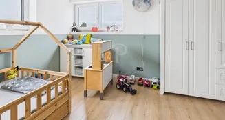 von_poll_real_estate_property_25122107_image_8