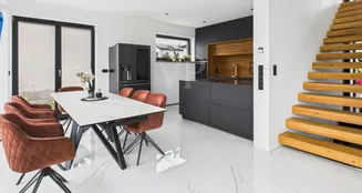 von_poll_real_estate_property_25122107_image_0