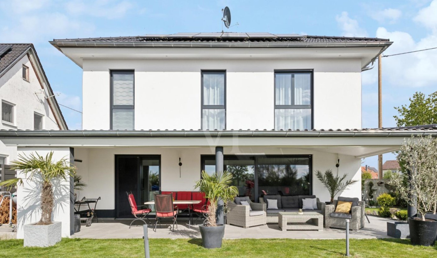 Energieeffizientes Zuhause mit Blick ins Grüne und Top-Ausstattung