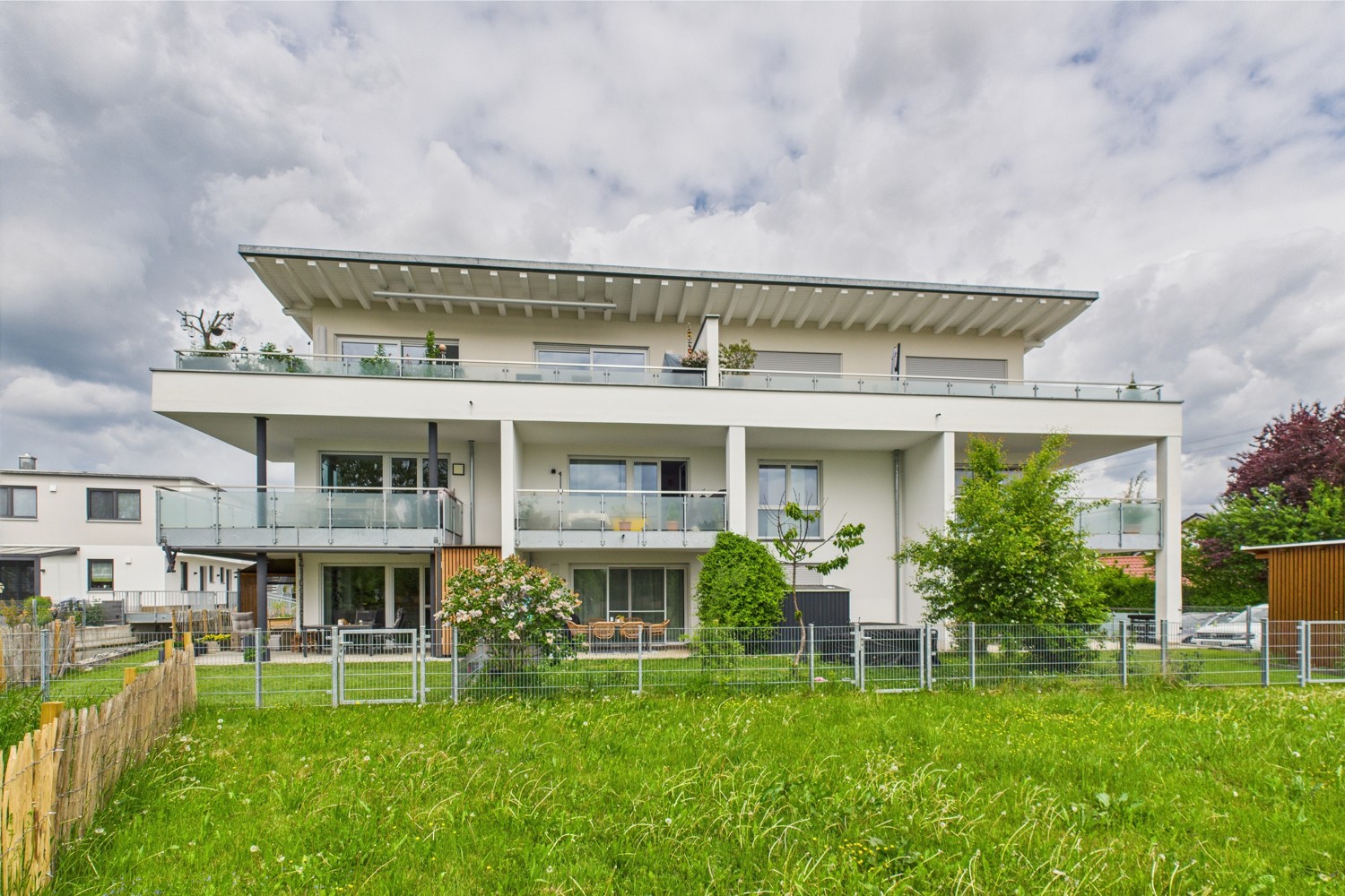 Modernes und komfortables Wohnen am Singoldkanal