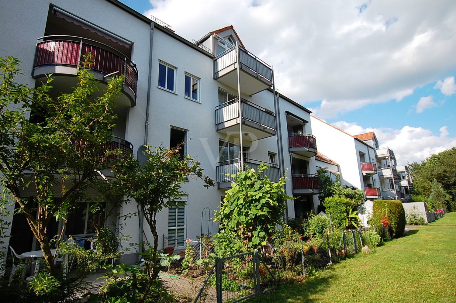 Gut vermietete Zwei-Zimmer-Wohnung in beliebter Wohngegend