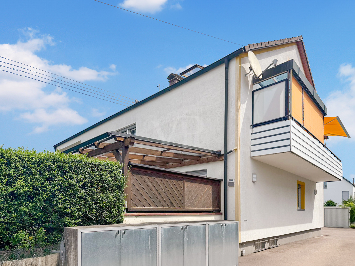 Gemütliche und gepflegte Wohnung mit Balkon