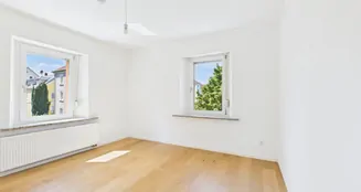 von_poll_real_estate_property_25122003_image_7