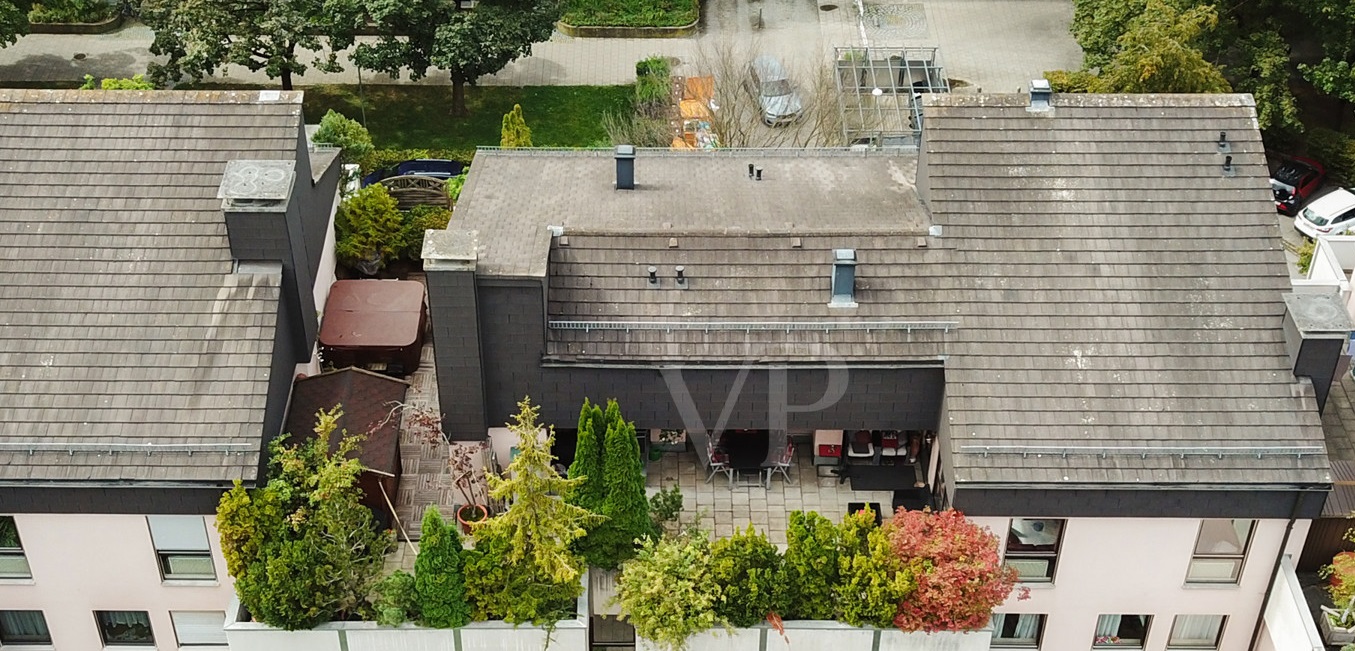 Zweigeschossiges Penthouse im beliebten Univiertel