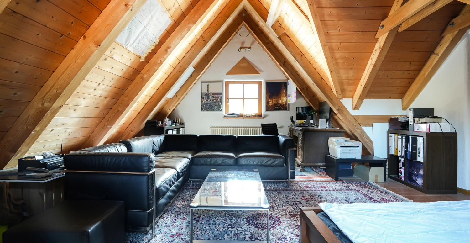 Exklusives Anwesen in Biberbach – Wohnkomfort trifft auf Nachhaltigkeit