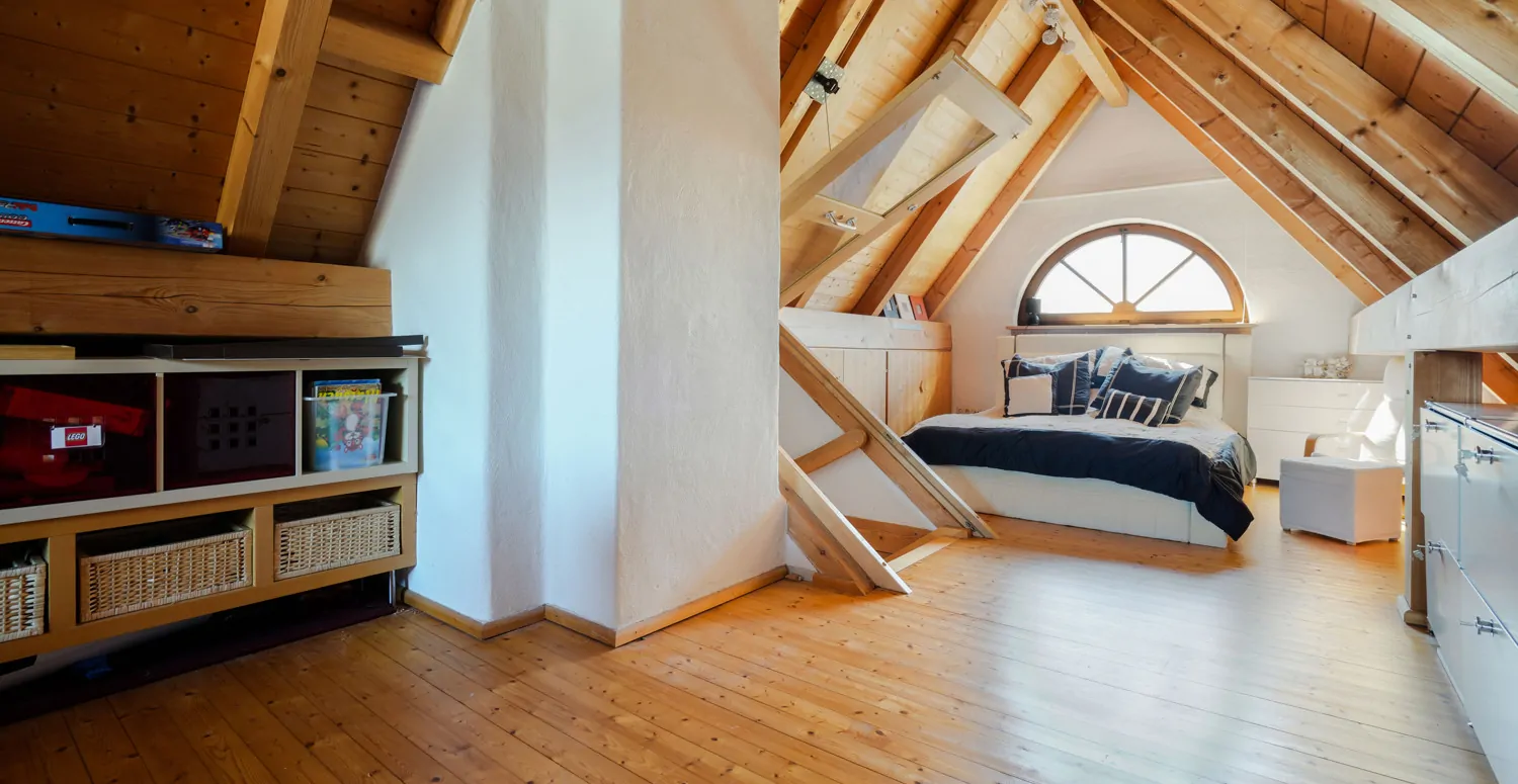 Exklusives Anwesen in Biberbach – Wohnkomfort trifft auf Nachhaltigkeit