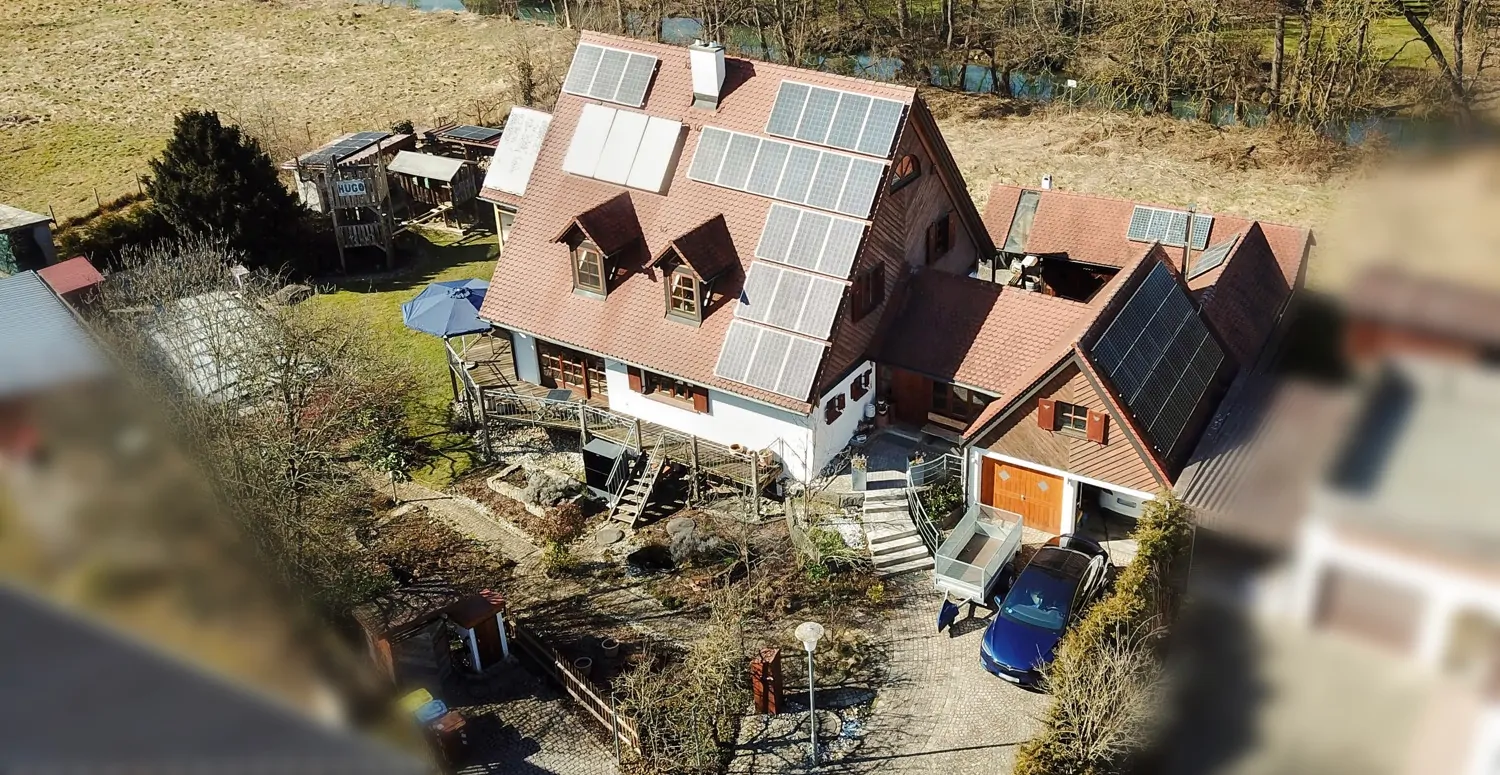 Exklusives Anwesen in Biberbach – Wohnkomfort trifft auf Nachhaltigkeit