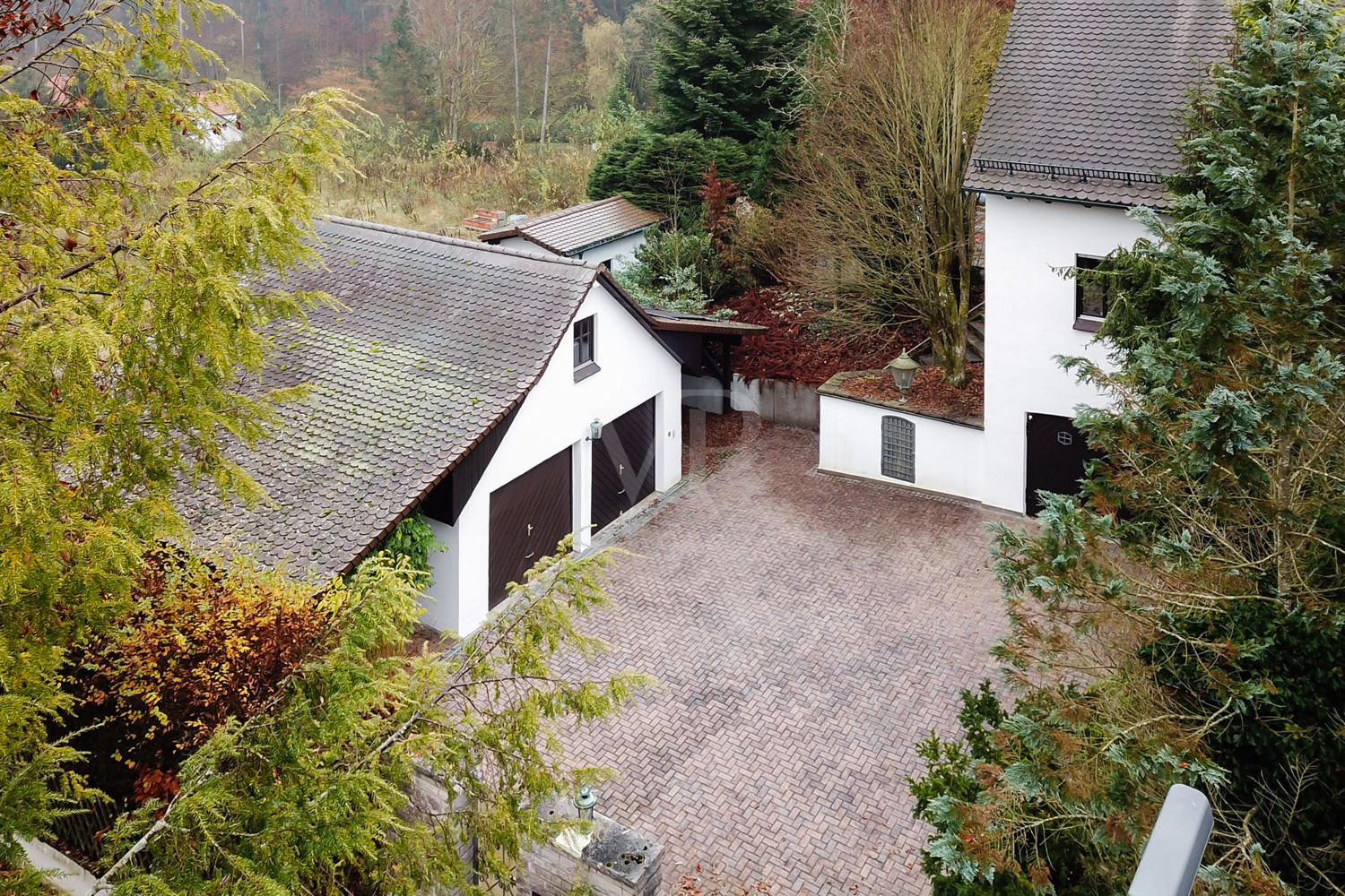 Klassische Villa auf sonnigem Parkgrundstück