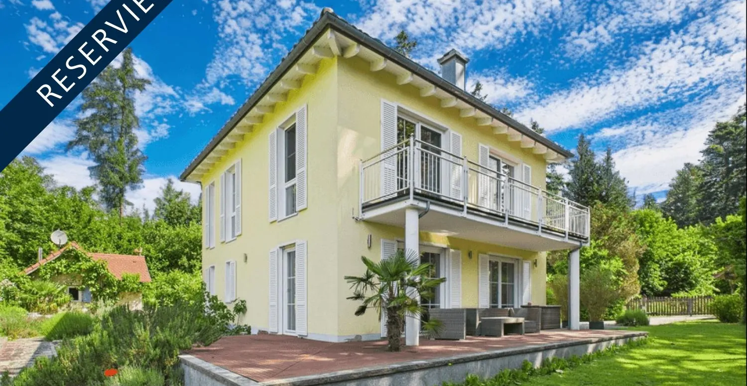 RESERVIERT: Anwesen trifft Vielfalt - Haus, Partyhütte mit Kamin, Gästehaus