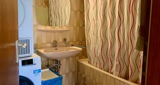 von_poll_real_estate_property_25122069_image_5