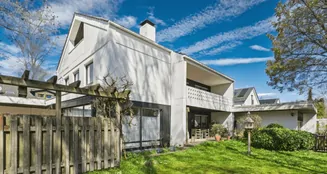 von_poll_real_estate_property_25122026_image_2