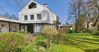 von_poll_real_estate_property_25122026_image_0