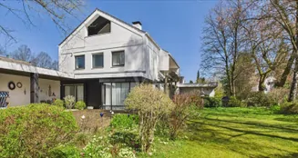 von_poll_real_estate_property_25122026_image_0