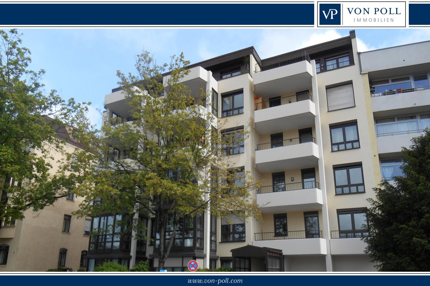 Gemütliche 2-Zimmer-Wohnung in der obersten Etage mit Dachterrasse, Balkon und Weitblick