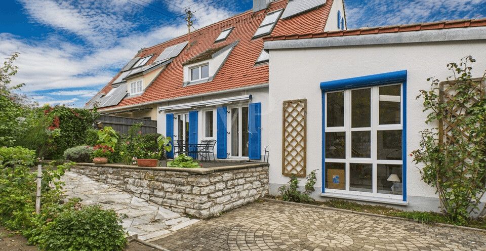 Modernisierte Doppelhaushälfte am Feldrand