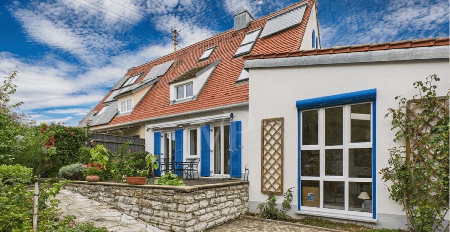 Modernisierte Doppelhaushälfte am Feldrand