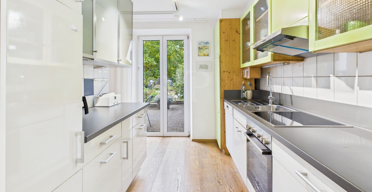 Modernisierte Doppelhaushälfte am Feldrand