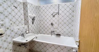 von_poll_real_estate_property_25122096_image_5