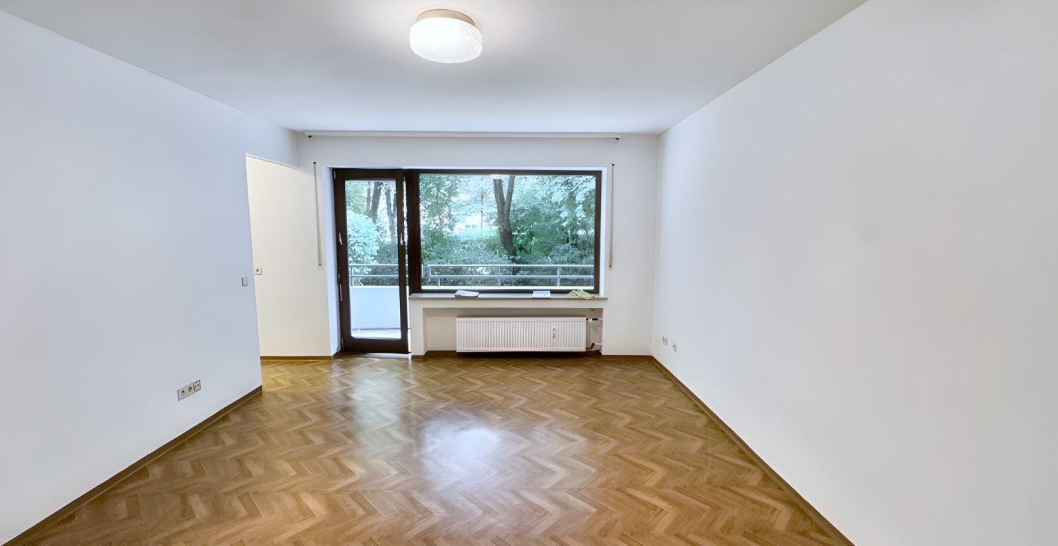Helle Erdgeschosswohnung mit Balkon - Nähe Kuhsee