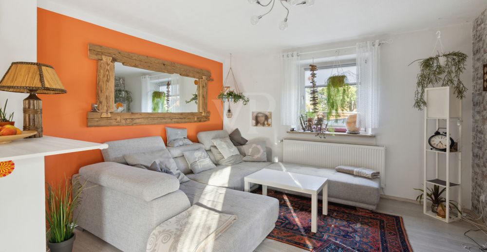 Ein Zuhause mit weitläufigem Grundstück mit zusätzlichem Bauplatz – Platz für Wohnen, Arbeiten und mehr in Ustersbach